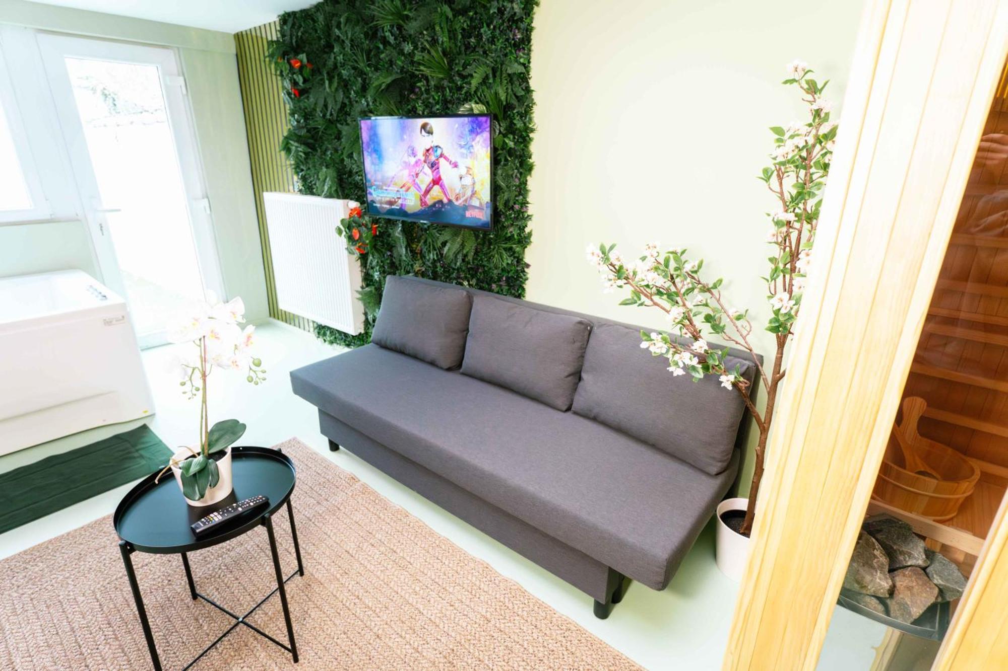 Capsule Flower - Balneo - Cinema - Billard - Nintendo Switch - Mons Centre ภายนอก รูปภาพ